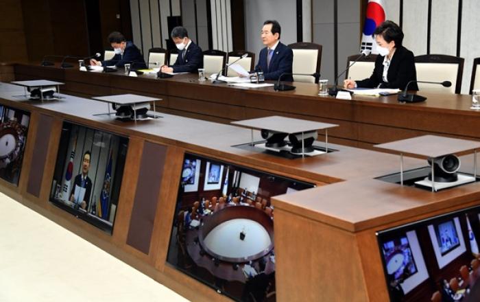 ‘특별한 금지사항 외 모두 허용’…공공기관도 규제 문턱 낮춘다