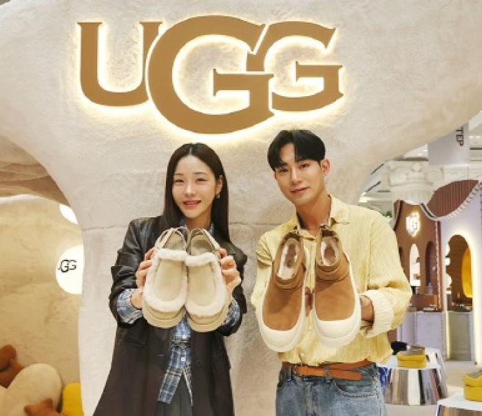 신세계百, 가을 패션 완성할 UGG X AMBUSH 협업 신상품 단독으로 만나보세요
