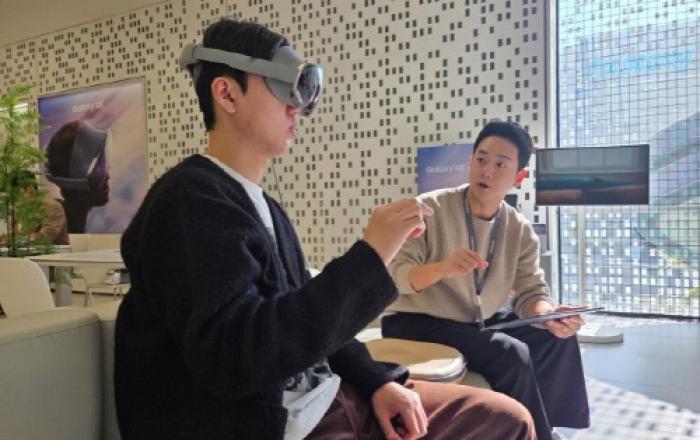 삼성전자 ‘갤럭시 XR’ 체험존, 1030세대에 인기