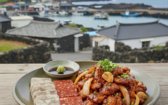 하림 ‘2025 제주올레걷기축제’에 닭고기 제품 후원