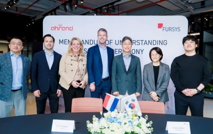 퍼시스그룹, 유럽 대표 사무가구 기업 ‘로열아렌트’와 전략적 제휴