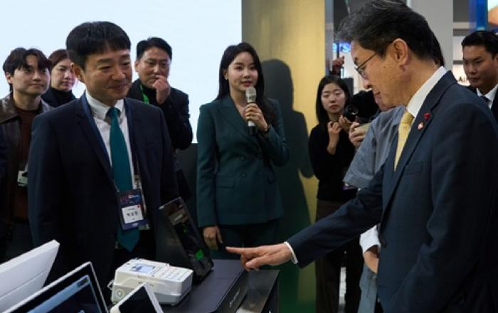 네이버페이(Npay), 코리아 핀테크 위크 2025 참여…오프라인 통합 단말기 ‘Npay 커넥트’ 선보여