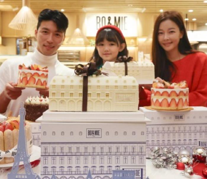 올 연말엔 파리 감성 담은 화이트 초콜릿 케이크를 선물하세요