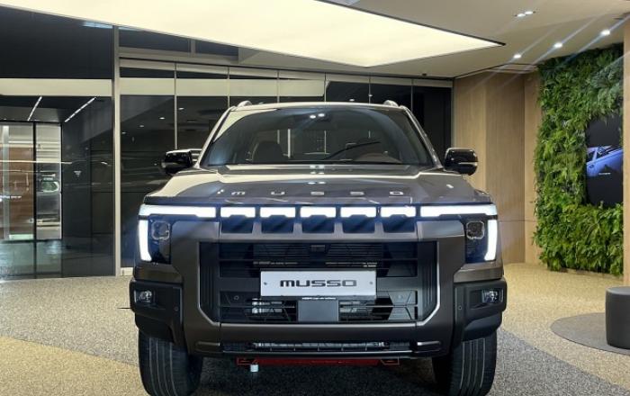 KG 모빌리티, 정통 픽업 ‘무쏘’ 공개