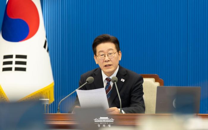 이 대통령, 중동 위기에 '100조 시장 안정 프로그램' 신속 집행 지시