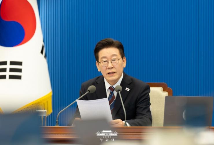 이 대통령, 중동 위기에 '100조 시장 안정 프로그램' 신속 집행 지시