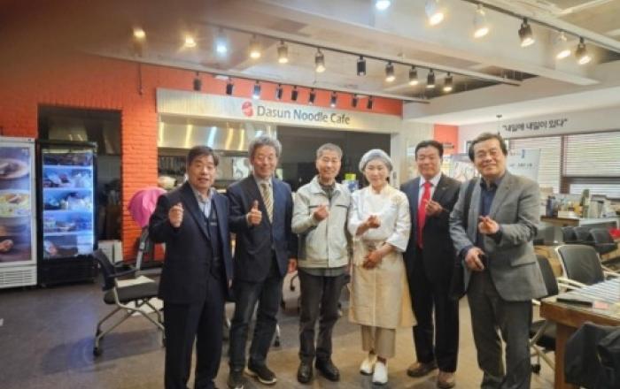 한국인삼문화원 ‘고려인삼 조리명인·명장 발굴’ 현장 심사 착수… 삼계탕 중심 세계화 프로젝트 가동