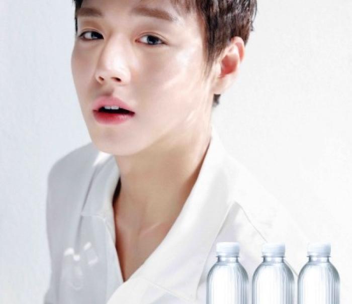 “박지훈이 패키지에 쏙… 팬심이 만든 스페셜 에디션” 오리온, 닥터유 제주용암수 ‘박지훈 라벨’ 출시