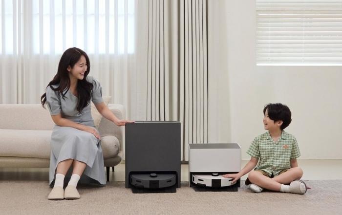 삼성전자, 실속 더한 '비스포크 AI 스팀' 일반형 출시…로봇청소기 대중화 시동
