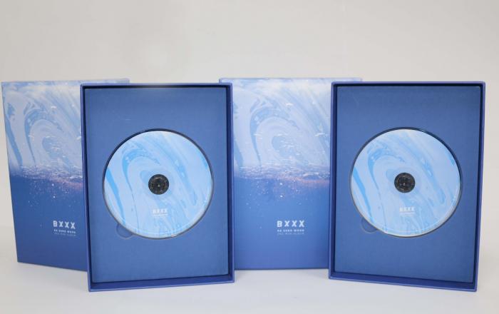 하성운 팬클럽, 용산복지재단에 'BXXX' 앨범 3700장 전달