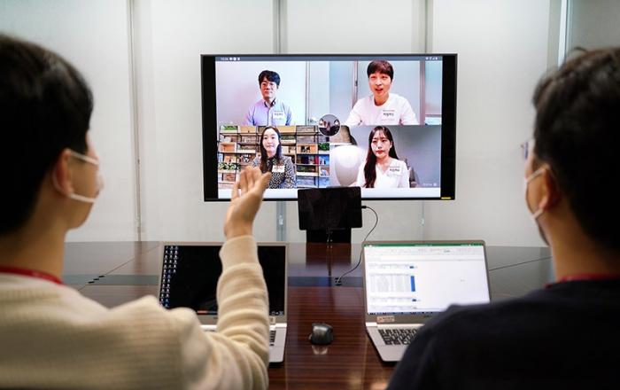 SKT, ‘언택트’ 넘어 ‘인:택트’ 면접으로 인재 모신다