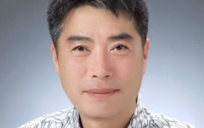 LG, 불길 번지는 차량서 운전자 구한 최철호 氏에게 'LG 의인상'