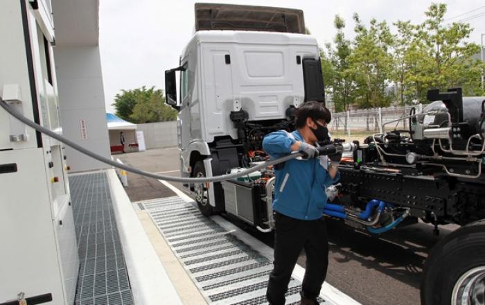 현대자동차, 국내 최초 상용차 수소충전소 개소