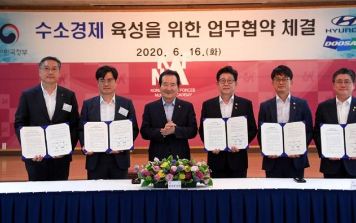 현대자동차, 군사 부문 수소전기차·충전소 보급 확대 나선다