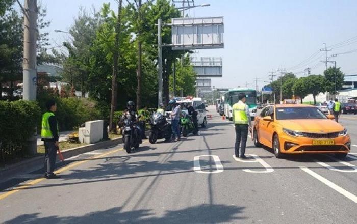 굉음 내며 질주’소음기 불법 개조한 오토바이 7∼8월 특별단속