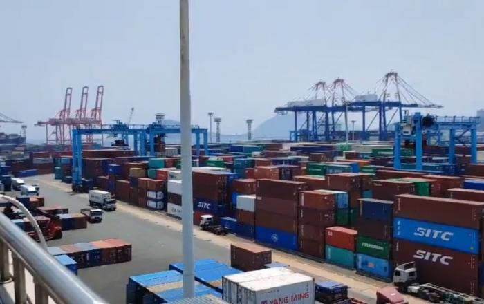 6월 수출 10.9% 하락…감소 폭 줄고 중국 수출은 플러스 전환