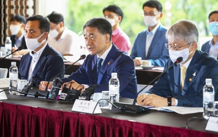 정부, 코로나19 치료제·백신 개발에 1936억원 투입