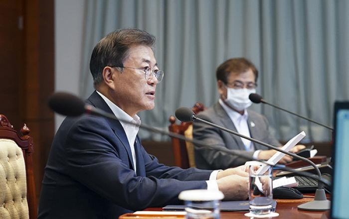 문재인 대통령 “금융·민간자금 참여 뉴딜펀드 조성 적극 검토”