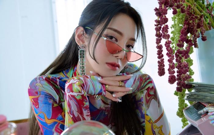 HYO(효연), 새 싱글 ‘DESSERT’ 22일 오후 6시 음원+MV 공개!