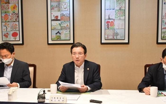 농수산물 쿠폰부터…‘소비 활성화·피해업계 지원’ 두 토끼 잡는 효과 기대