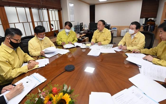 정부, 집중호우 피해 복구에 재정·세제 지원 총동원