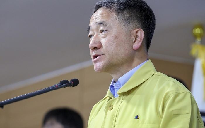 복지부 장관 “3단계선 일상·일자리 무너질 것 ”…거리두기 실천 당부