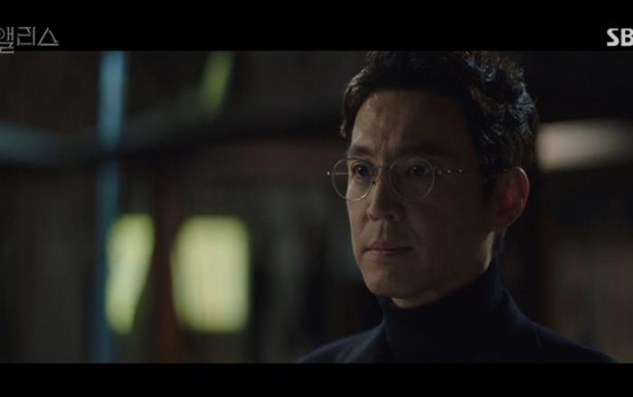 ‘앨리스’ 최원영, 과거 김희선과 미래의 비극 막으려 했다...‘긴장감UP’