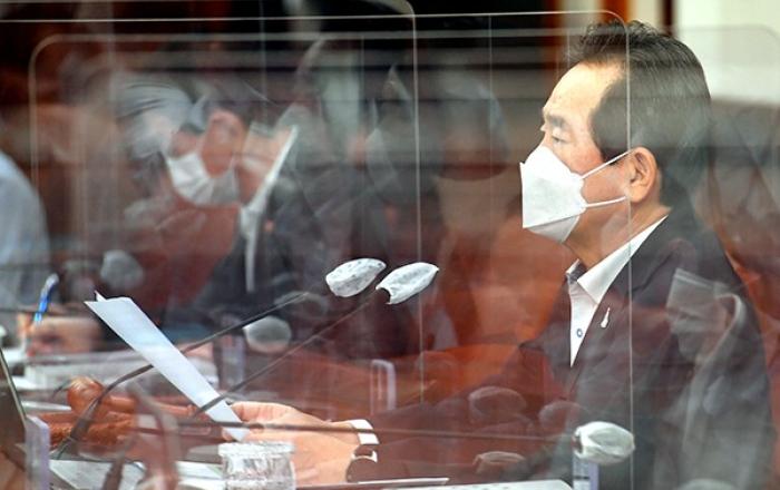 정세균 총리 “코로나19 장기화…백신 확보·국내개발 지원 병행”