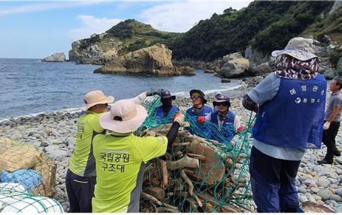 전국 4개 해상·해안국립공원 지자체와 함께 쓰레기 수저