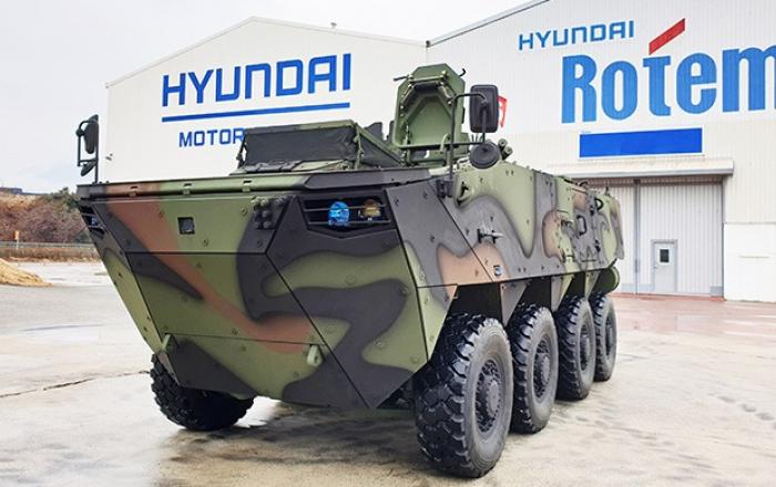 차륜형장갑차 수주, 4077억 규모 K806·K808 공급 계약, 2023년까지 납품