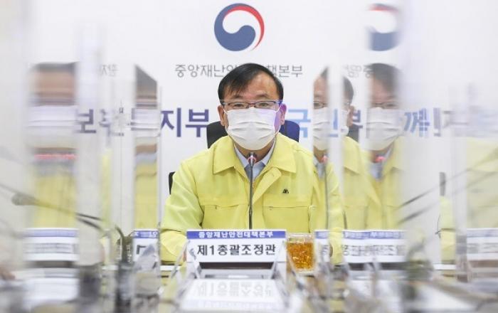 요양시설 등 집단감염 이어져…최근 확진자 중 60대 이상이 30% 수준