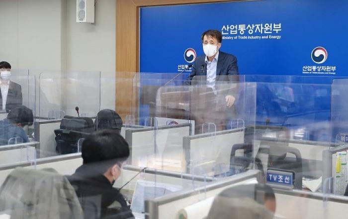 코세페 내수에 ‘훈풍’…카드사 매출 8.4% 증가 ·자동차 23.3% 증가