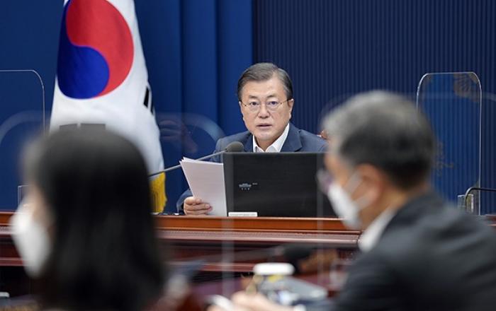 문재인 대통령 “건설현장 후진국형 사고 부끄럽다…목숨보다 귀한 것 없어”