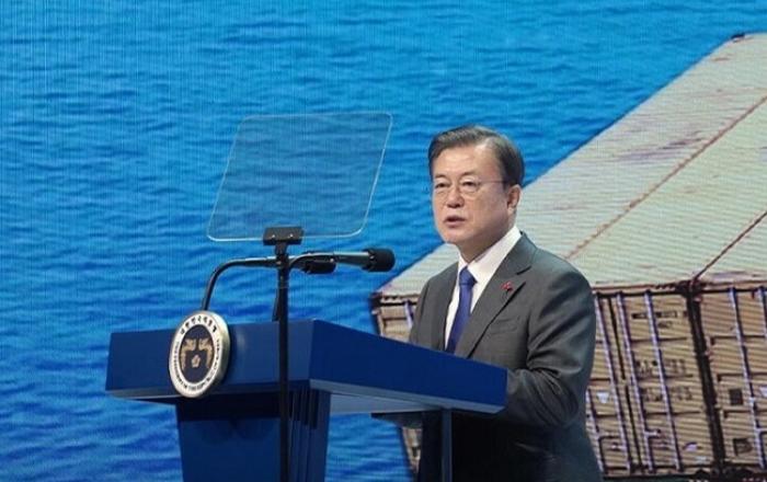 문재인 대통령 무역의 날 기념식 축사 “FTA 네트워크 더욱 넓혀야”