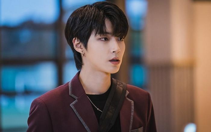 황인엽, ’18 어게인’ 씬 스틸러에서 ‘여신강림’ 주연으로! 차세대 청춘스타 예약!