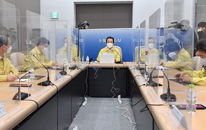 방역수칙 국민실천이 우선...3단계는 최후의 보루