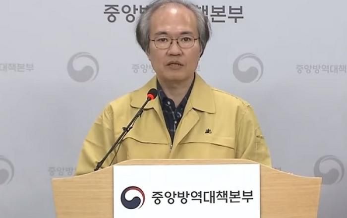 연말 종교시설 통한 감염 확산 크게 우려...종교시설 관련 발병 총 10건 발생