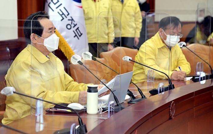 코로나19 누적 사망자 1000명 넘어…한 달 동안 440명 급증