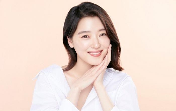 배우 조우리, 스킨케어 브랜드 모델 발탁! '청순甲 화보 공개'