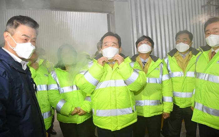정세균 총리 “백신 맞춤형 콜드체인 구축 중요…K-접종으로 전 세계 모범되도록 최선”