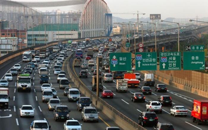 코로나19에 설 귀성객 37% 감소…교통사고도 40% 줄어