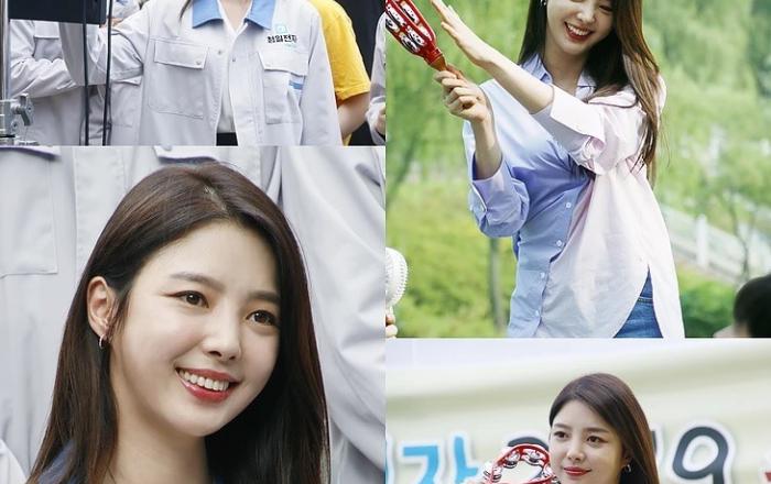 ‘청일전자 미쓰리’ 엄현경, 포스터 촬영 장 속 무더위를 날린 상큼 미소!